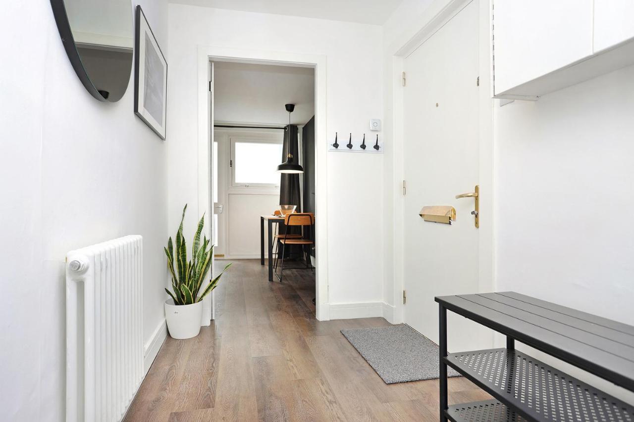 Joivy Contemporary Royal Mile Apartment With Balcony Edimburgo Esterno foto